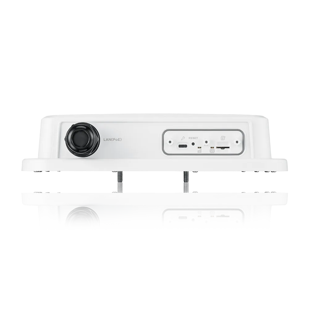 Zyxel FWA-710-EU0102F 5G Outdoor Router 2.5G LAN - Image 2