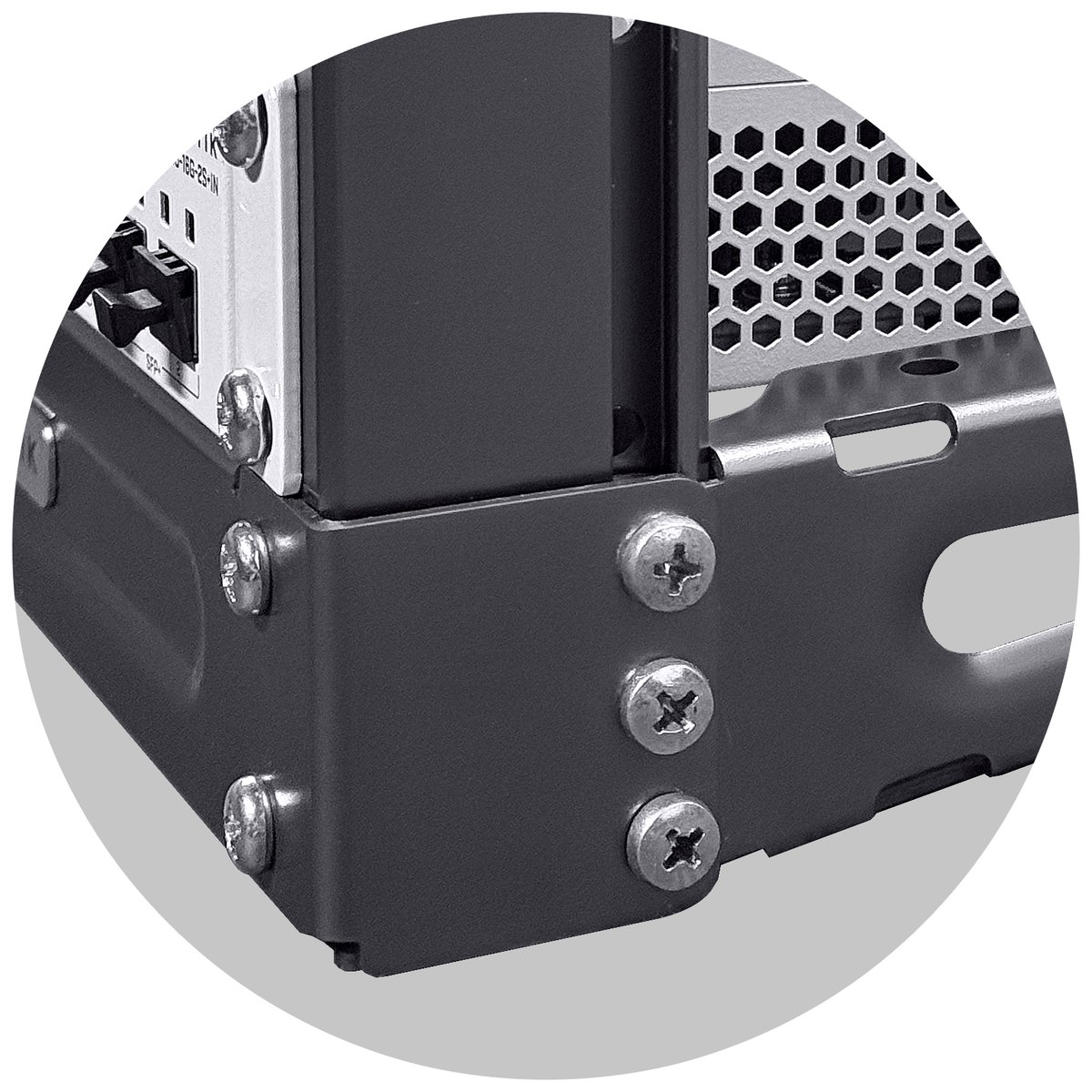 MikroTik SolidRACK 5 mini — изображение 3